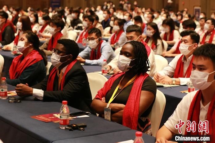 第十六屆“聯(lián)合國(guó)教科文組織孔子教育獎(jiǎng)”9月27日晚在山東曲阜揭曉。梁犇 攝