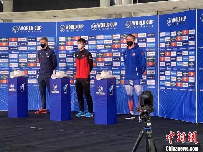 我國(guó)速滑在國(guó)際大賽上取得的第一個(gè)男子1000米金牌?！『邶埥◇w育局提供