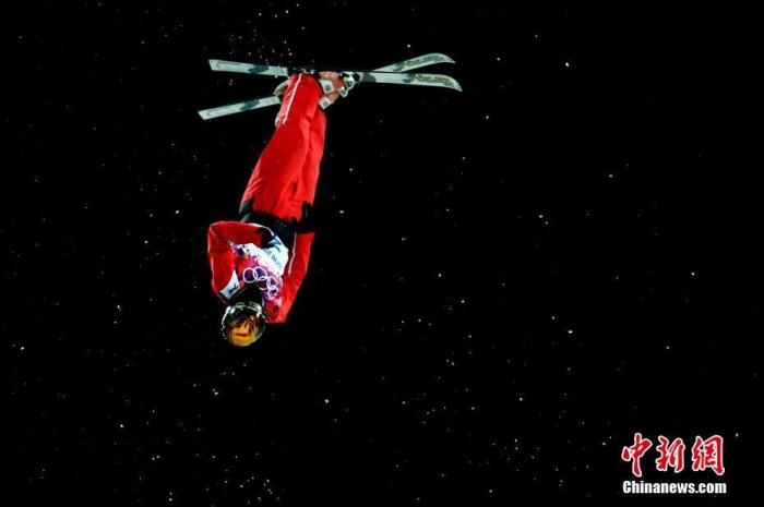 徐夢(mèng)桃在比賽中。<a target='_blank' href='/'>中新社</a>記者 富田 攝