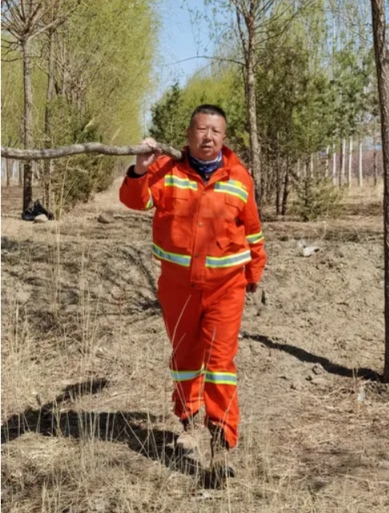 世界地球日，不忘治沙人3389.png