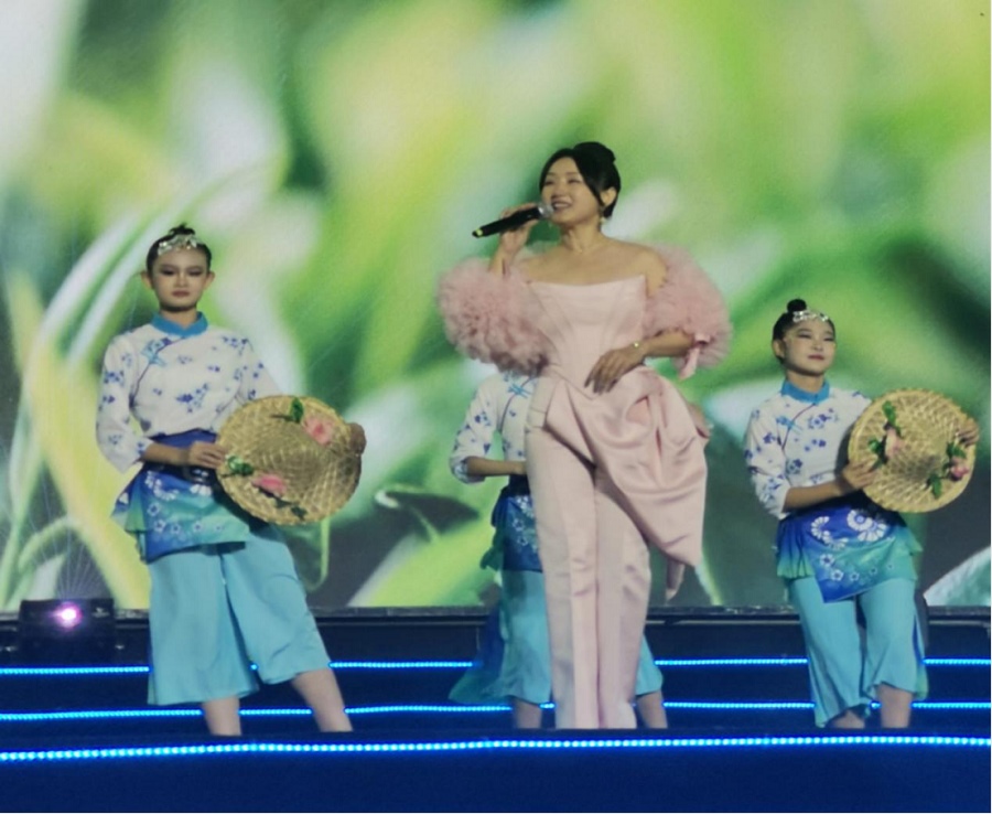 “如七而遇 相思烏?！边@場(chǎng)七夕主題音樂會(huì)甜出圈584.png