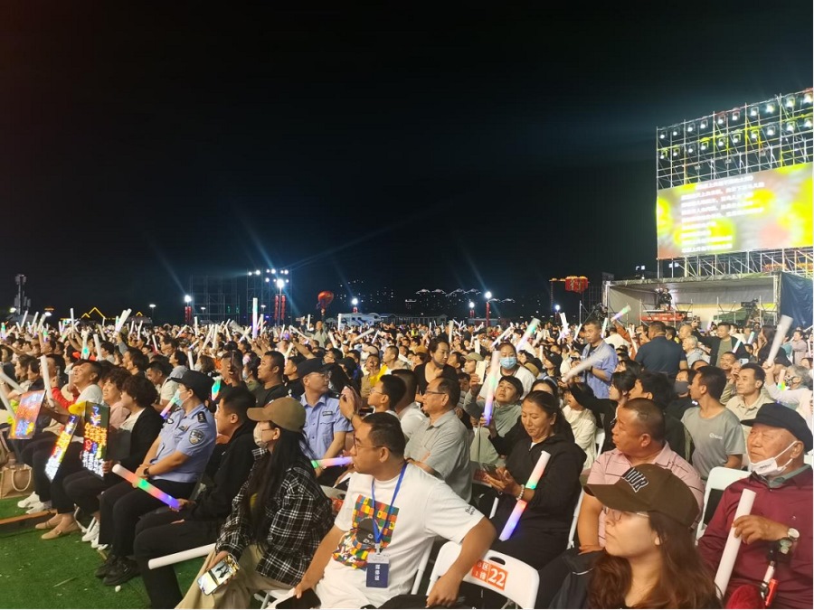 “如七而遇 相思烏?！边@場(chǎng)七夕主題音樂會(huì)甜出圈665.png