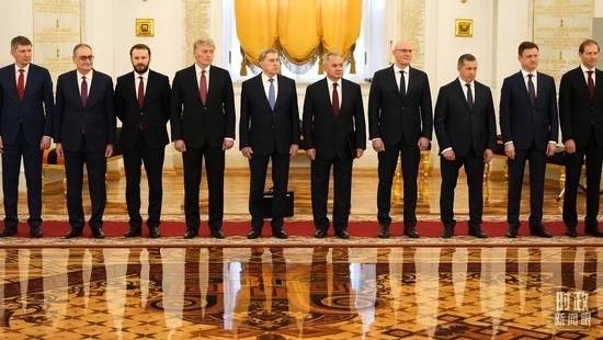  △參加歡迎儀式的俄方代表。（總臺國廣記者李晉拍攝）