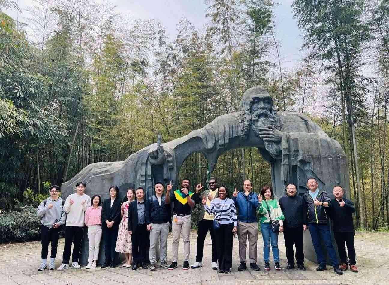 Guizhou Echo | 這一波，貴州又圈“國際粉”了