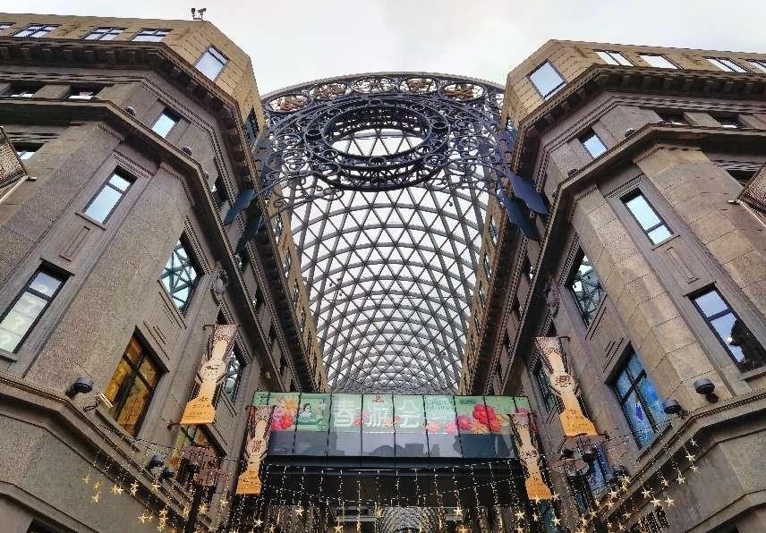 外灘中央廣場內景。人民網(wǎng)記者 楊文全攝