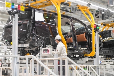 中國(guó)一汽裝配車(chē)間