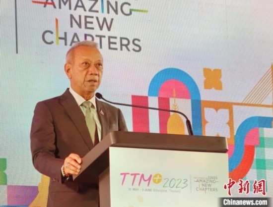 泰國旅游及體育部部長皮帕在開幕式上致辭。 趙婧楠 攝