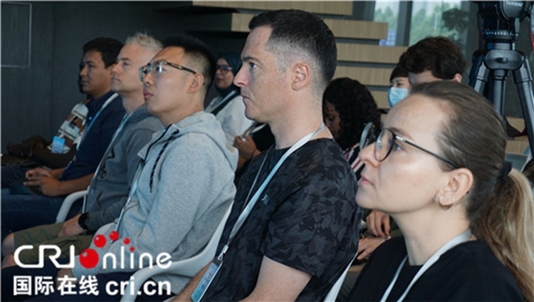 啟動儀式現場。賈親親 攝