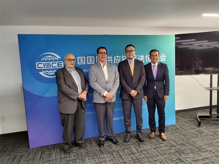 會(huì)議現(xiàn)場(chǎng)代表合影。中國(guó)貿(mào)促會(huì)駐墨西哥代表處供圖