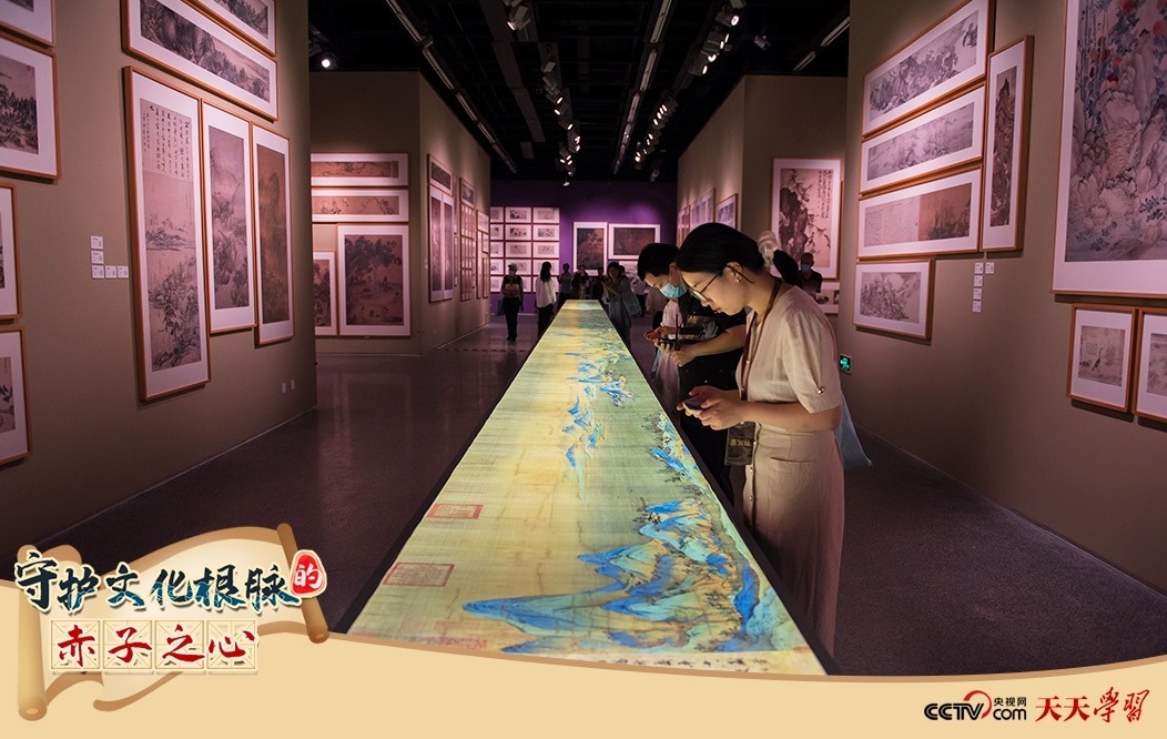 2023年7月1日，觀眾在浙江寧波美術館參觀中國歷代繪畫大系成果展·寧波特展。