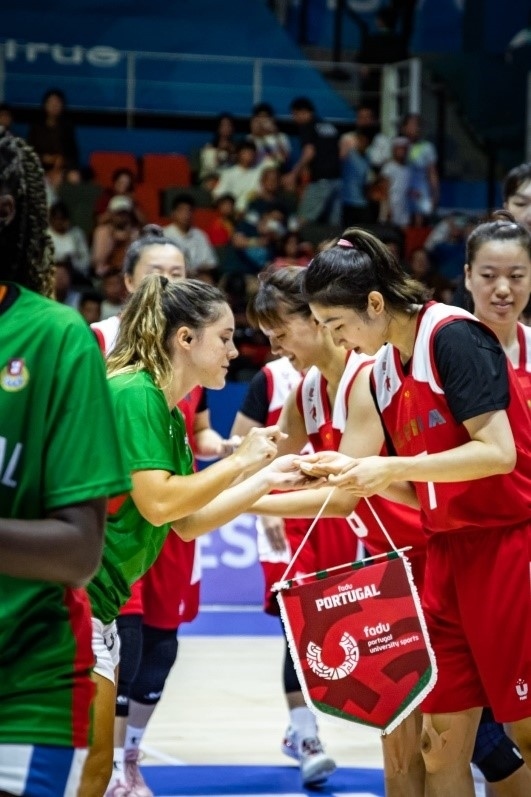 28日，成都大運(yùn)會(huì)女籃項(xiàng)目葡萄牙隊(duì)對(duì)戰(zhàn)中國(guó)隊(duì)。 受訪者供圖