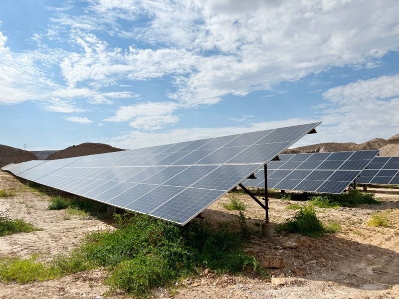 甘肅白銀深部銅礦廢石場100兆瓦光伏發(fā)電項目。受訪者供圖