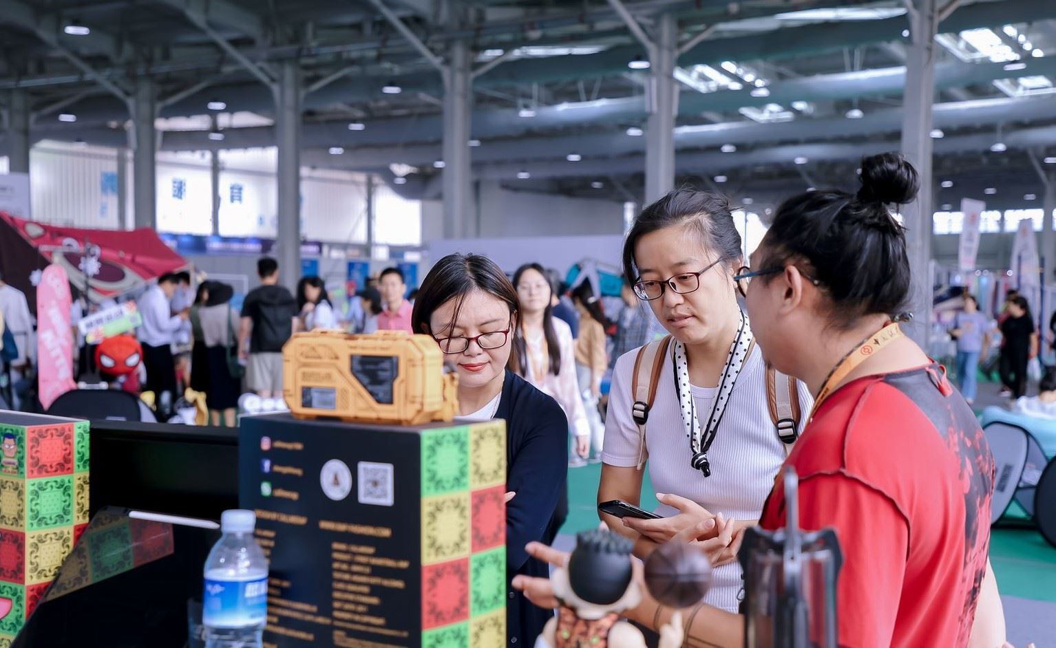 體育服務(wù)專題展區(qū)現(xiàn)場。人民網(wǎng) 歐陽易佳攝