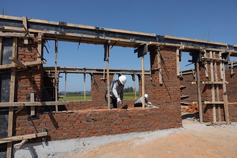 近日拍攝的黑龍江省尚志市老街基鄉(xiāng)龍王廟村。新華社記者 丁海濤 攝