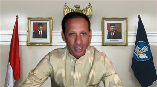 印尼教育、文化、研究和技術(shù)部部長納迪姆·馬卡里姆發(fā)表視頻致辭（清華大學(xué)東南亞中心供圖）