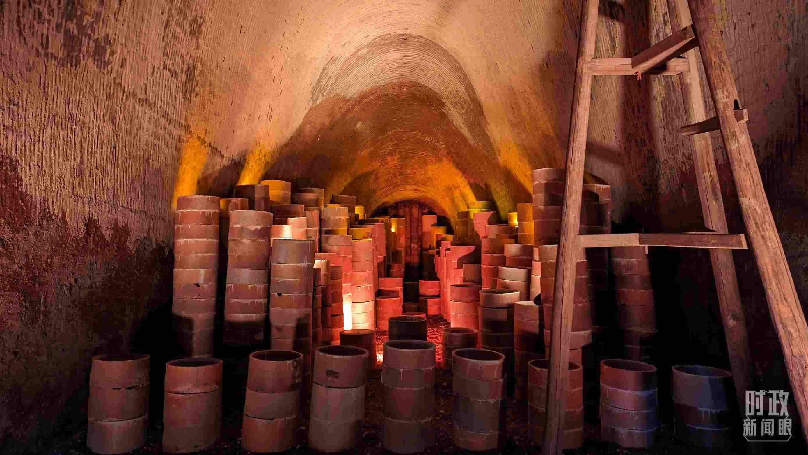 △當(dāng)?shù)噩F(xiàn)存最大的柴窯——徐家窯。（總臺央視記者朱超拍攝）