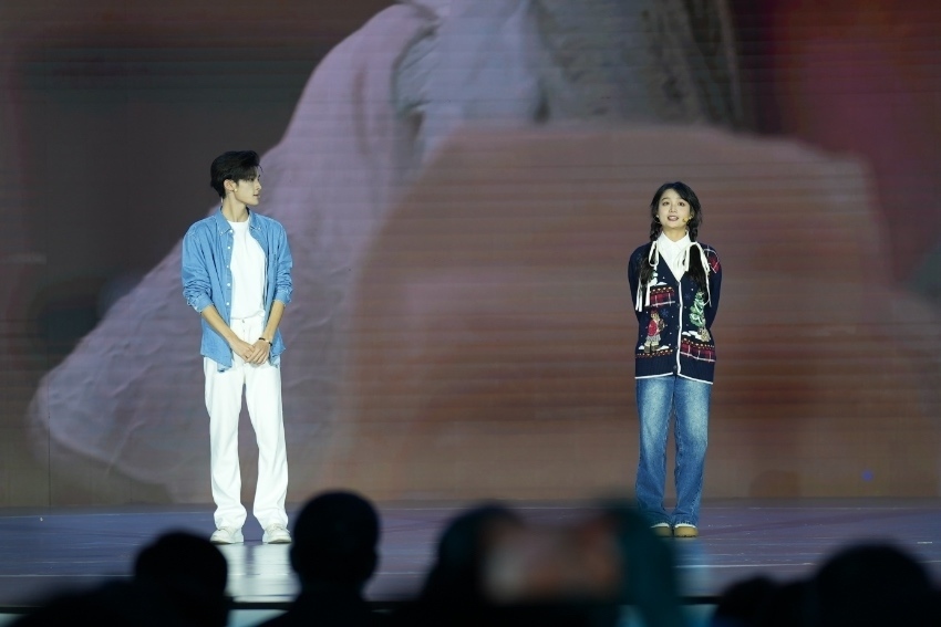 煎餅果仔（演員張家?。?、夏天妹妹（演員楊茜云）