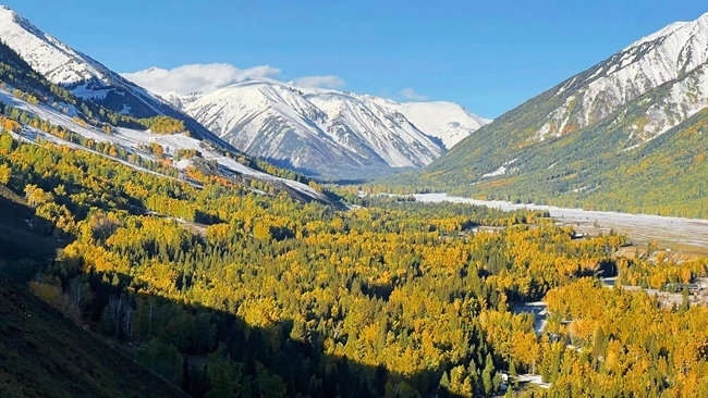 “新東方快車”沿途風(fēng)景。