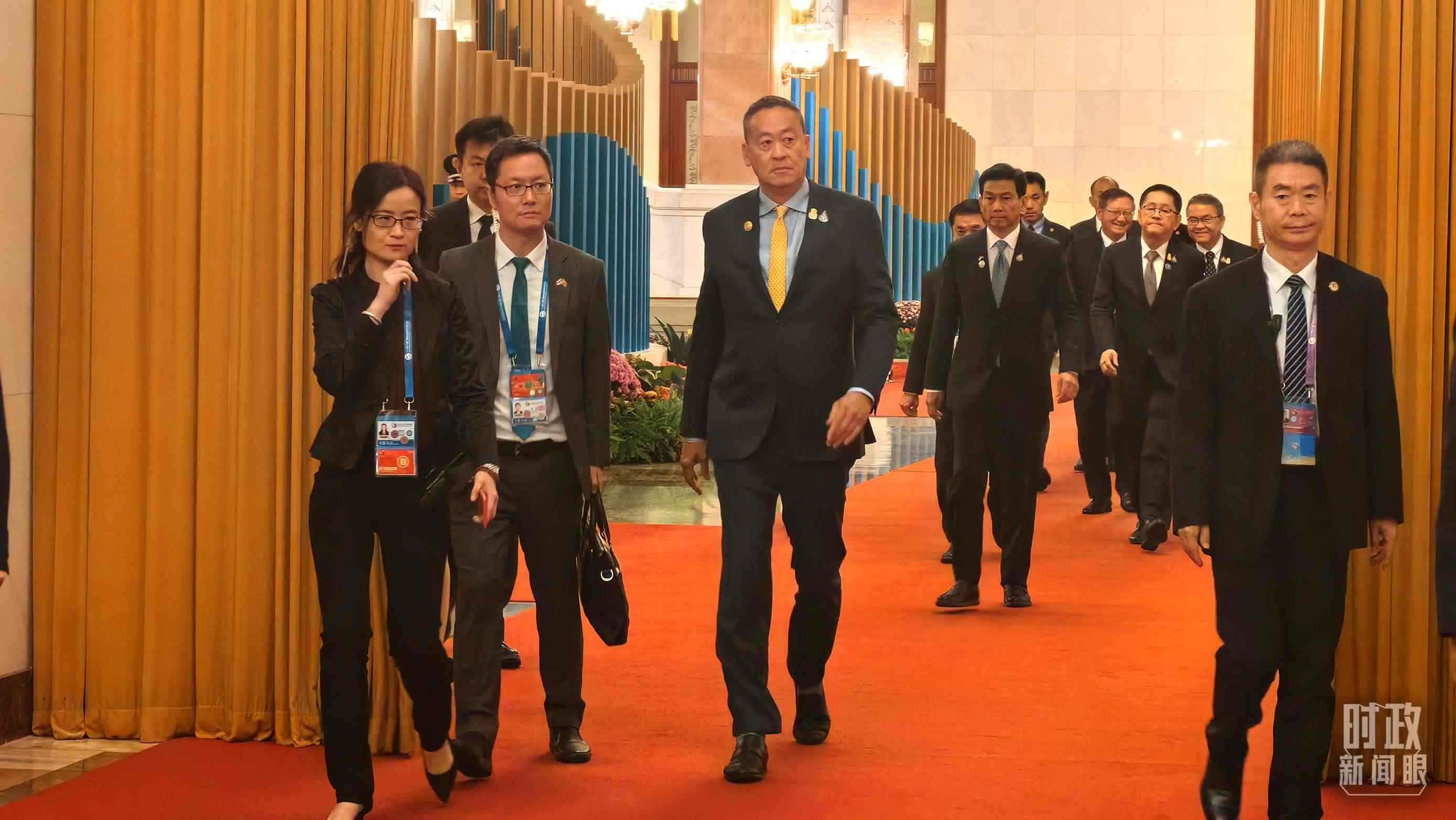 △即將參加會見的泰國總理賽塔。（總臺央廣記者潘毅拍攝）