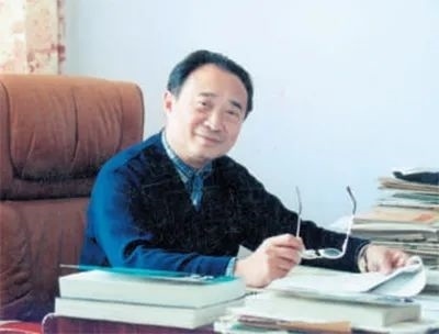 中年時的鐘萬勰。大連理工大學供圖