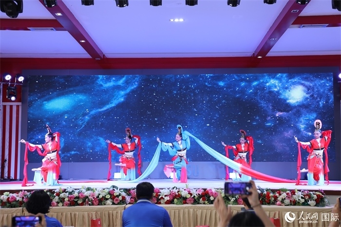 才藝表演環(huán)節(jié)。人民網(wǎng)記者 孫廣勇攝