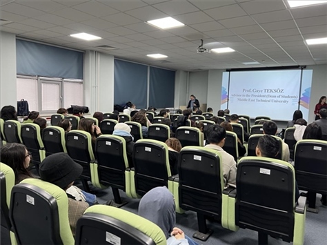 現(xiàn)場(chǎng)宣講中企。主辦方供圖