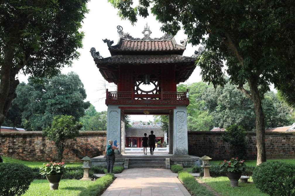 這是越南首都河內(nèi)文廟內(nèi)的奎文閣。