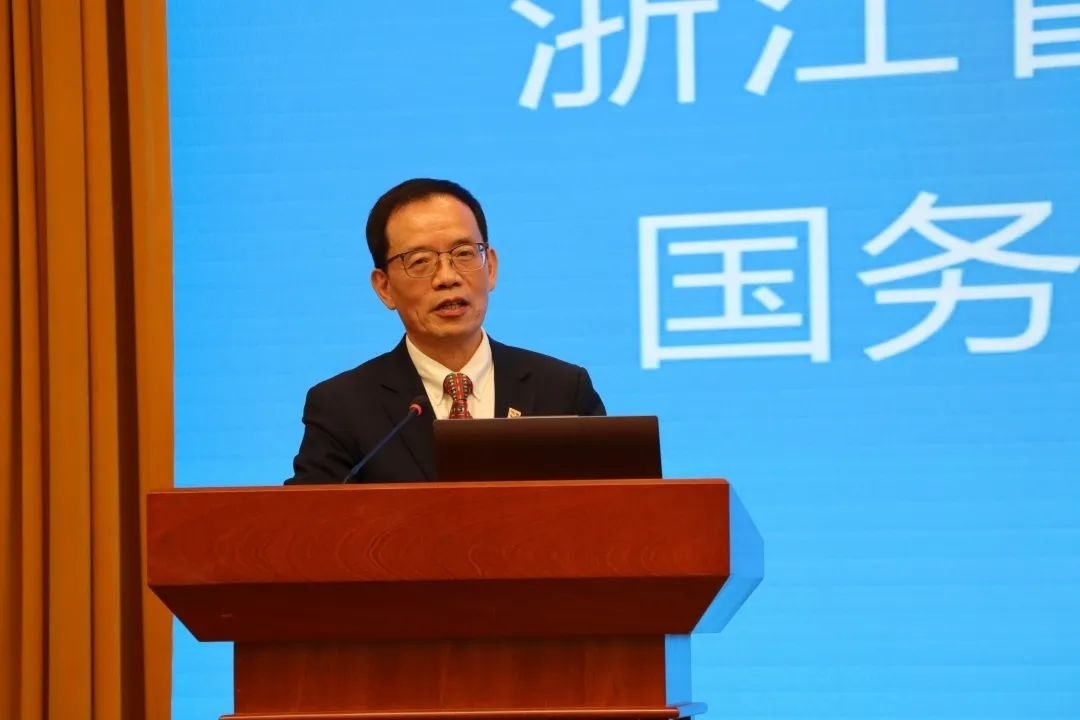 浙江省區(qū)域國別與國際傳播研究智庫聯(lián)盟首席專家、浙江師范大學(xué)非洲區(qū)域國別學(xué)學(xué)部學(xué)術(shù)委員會常務(wù)副主任劉鴻武致辭。主辦方供圖