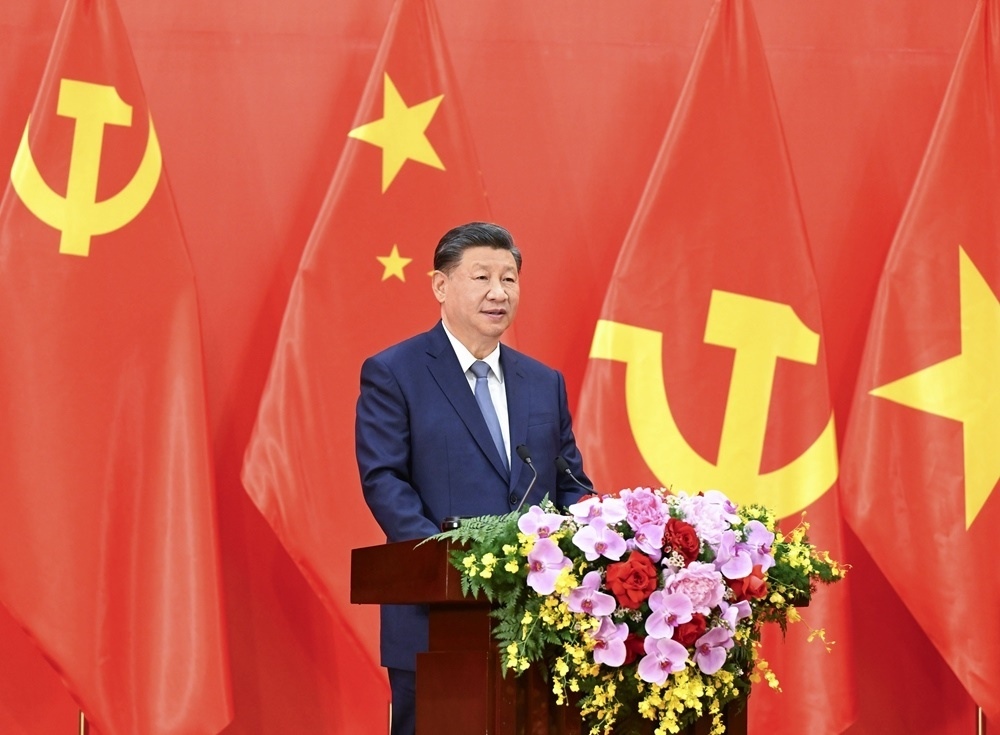 習近平總書記發(fā)表題為《賡續(xù)傳統(tǒng)友誼，開創(chuàng)中越命運共同體建設新征程》的重要講話。