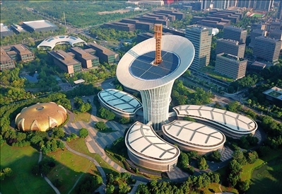 位于武漢光谷未來科技城的武漢新能源研究院大樓（2022年7月9日攝）。程敏攝/本刊