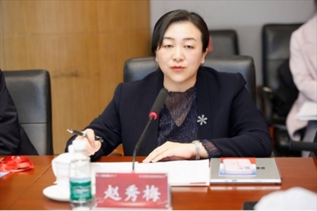 人民網(wǎng)輿情數(shù)據(jù)中心主任、人民在線總經(jīng)理趙秀梅發(fā)言