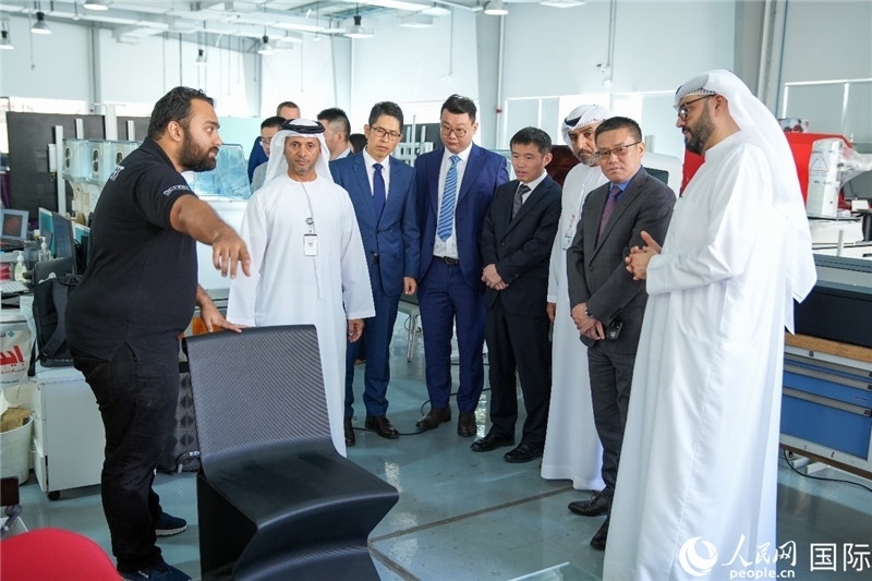 參觀培訓(xùn)中心。人民網(wǎng)塔里克·易卜拉欣攝