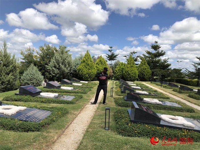 烈士園區(qū)。人民網(wǎng)記者 黃培昭攝