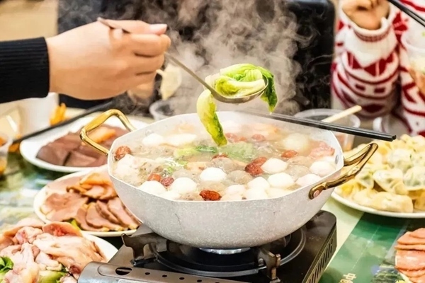 華南理工大學(xué)推出火鍋年夜飯。校方供圖