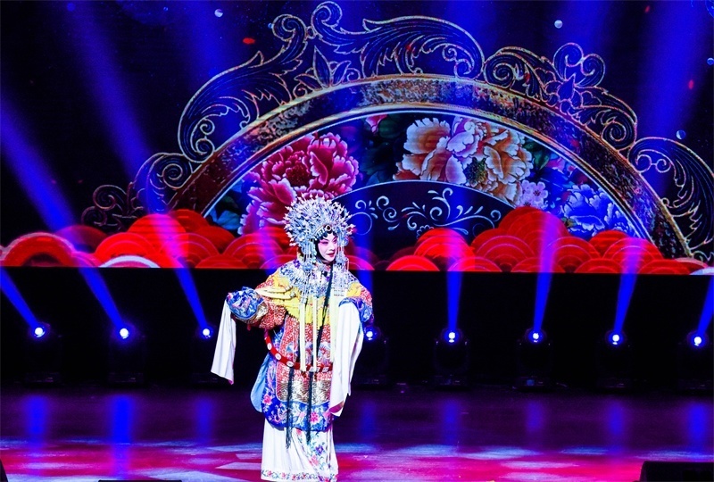 京劇梅派傳人胡文閣帶來《貴妃醉酒》。趙 靖攝