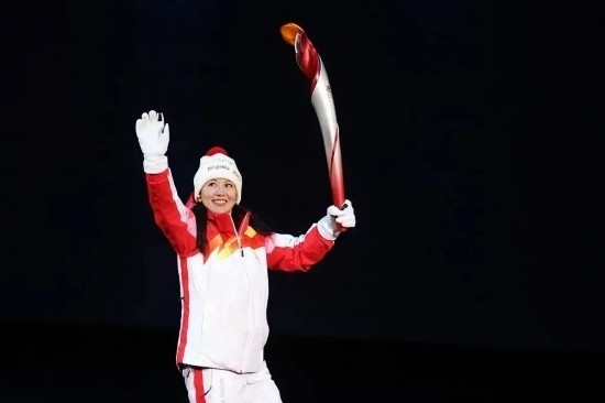 楊揚(yáng)擔(dān)任北京冬奧會(huì)開幕式主火炬手。