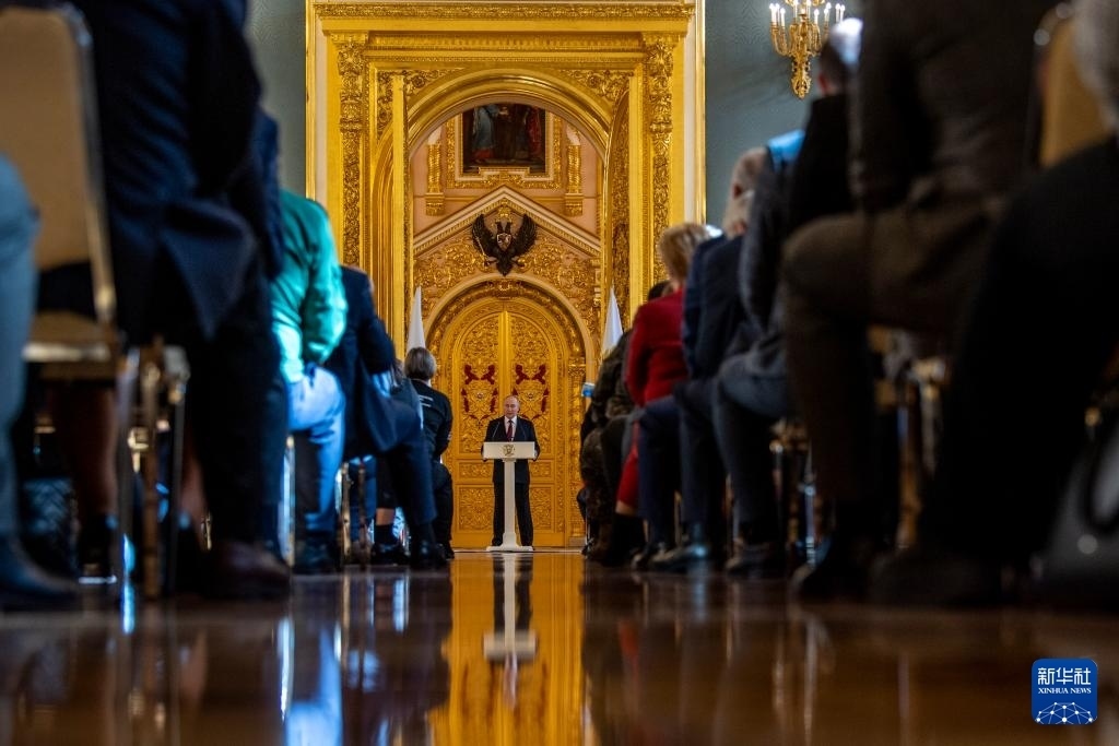 3月20日，俄羅斯總統(tǒng)普京在莫斯科克里姆林宮與其競(jìng)選團(tuán)隊(duì)代表舉行見面會(huì)。新華社記者 曹陽(yáng) 攝