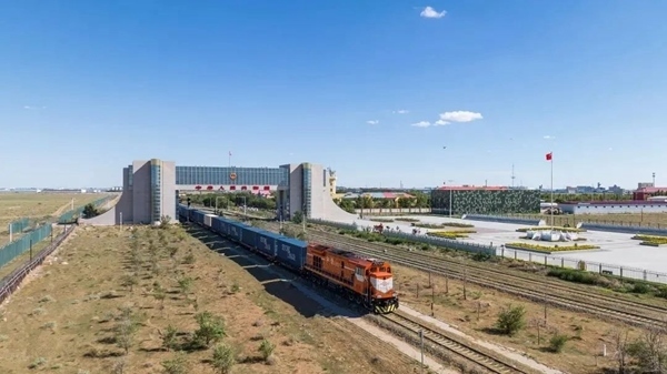 全國(guó)鐵路實(shí)行新的貨物列車運(yùn)行圖。國(guó)鐵集團(tuán)供圖