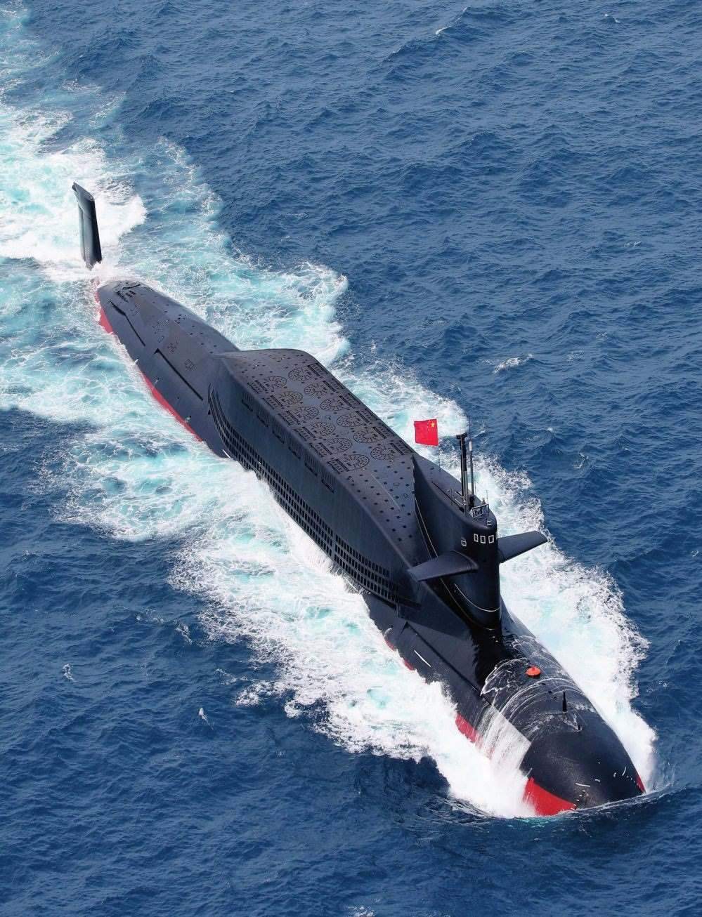 某潛艇執(zhí)行實(shí)戰(zhàn)化訓(xùn)練歸來（2018年3月攝）。周啟青攝