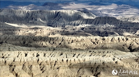 西藏阿里地區(qū)札達(dá)土林國(guó)家地質(zhì)公園。人民網(wǎng)記者 次仁羅布攝