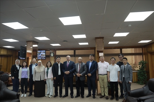 活動現(xiàn)場合影。蘇伊士運河大學(xué)孔子學(xué)院供圖