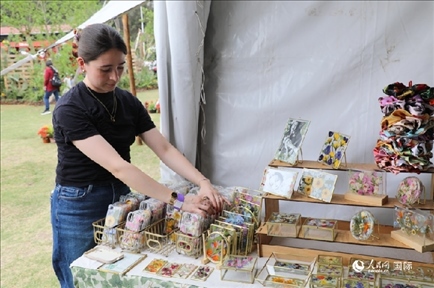 坎波·馬特活動(dòng)現(xiàn)場(chǎng)。埃內(nèi)斯托·多明戈斯攝