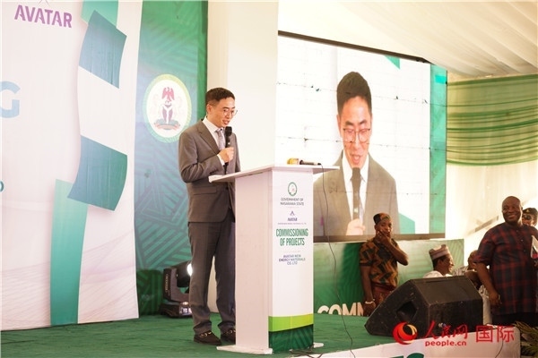 阿凡達(dá)新材料有限公司執(zhí)行董事朱興建致辭。人民網(wǎng)記者 姜宣攝