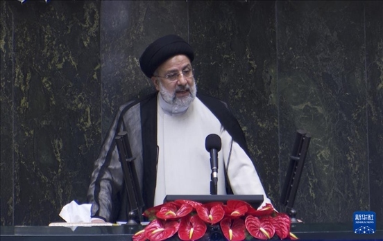 據(jù)伊朗邁赫爾通訊社20日?qǐng)?bào)道，伊朗總統(tǒng)萊希在直升機(jī)事故中遇難。這是2021年8月5日拍攝的易卜拉欣·萊希的資料照片。 新華社發(fā)（賈瓦德攝）