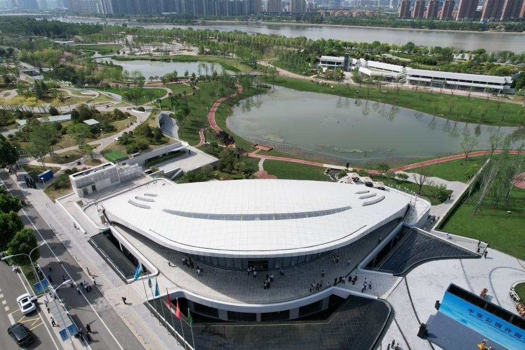 這是位于西安的中亞公園航拍畫面。新華社記者付瑞霞 攝