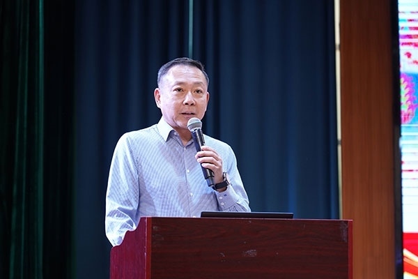 北京大鸞翔宇慈善基金會理事長、周恩來侄外孫沈清講述周恩來的讀書故事。