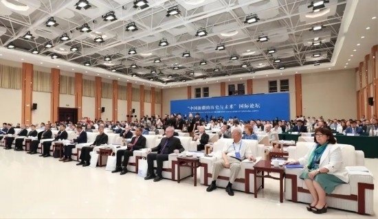 6月12日，“中國新疆的歷史與未來”國際論壇在喀什舉辦。（圖片來源：民族畫報）