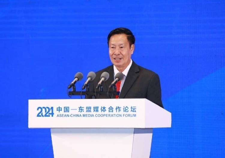 坡西·喬馬尼馮致辭。中國外文局供圖