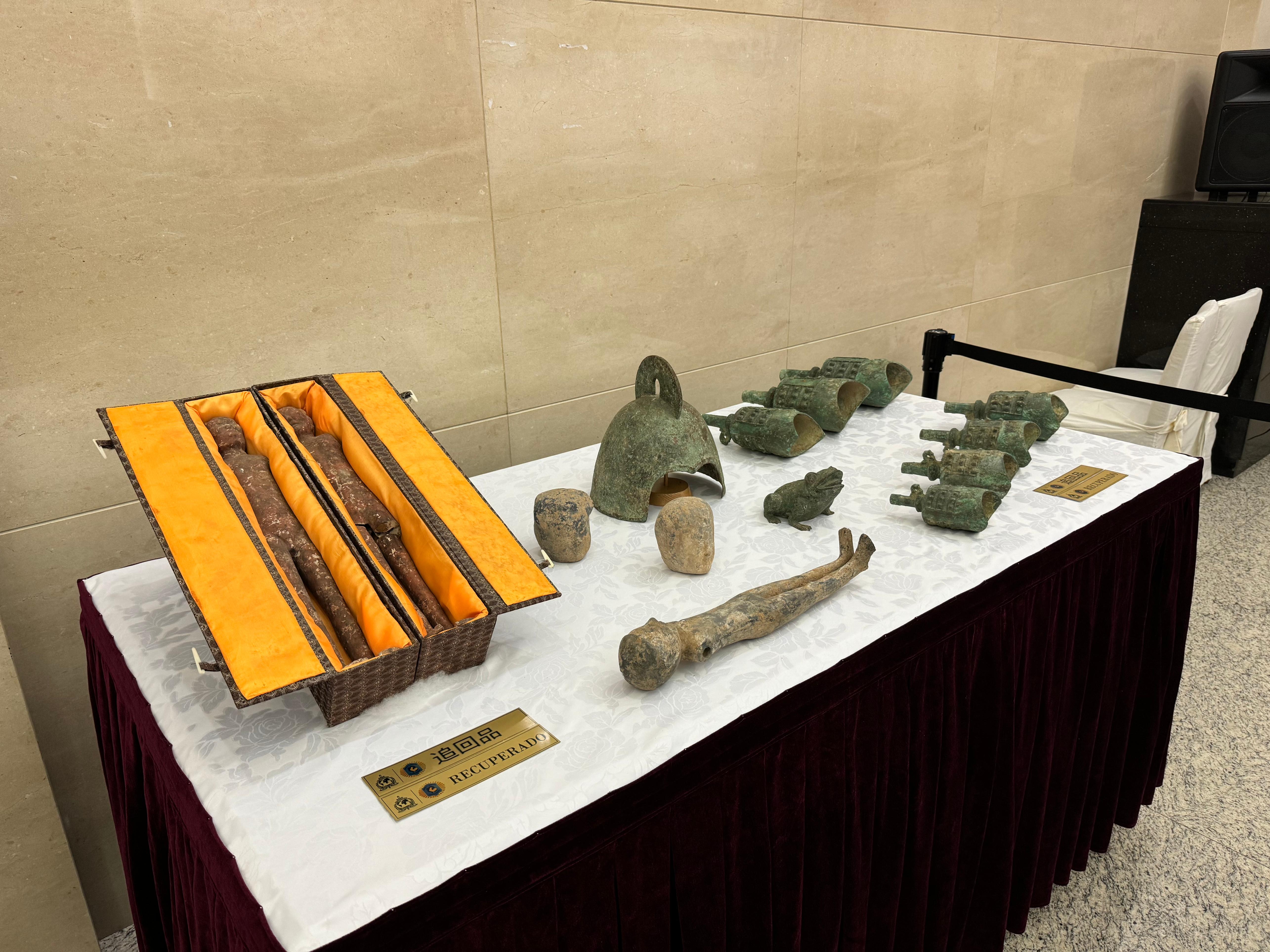 阿根廷返還的14件文物藝術(shù)品。國家文物局供圖