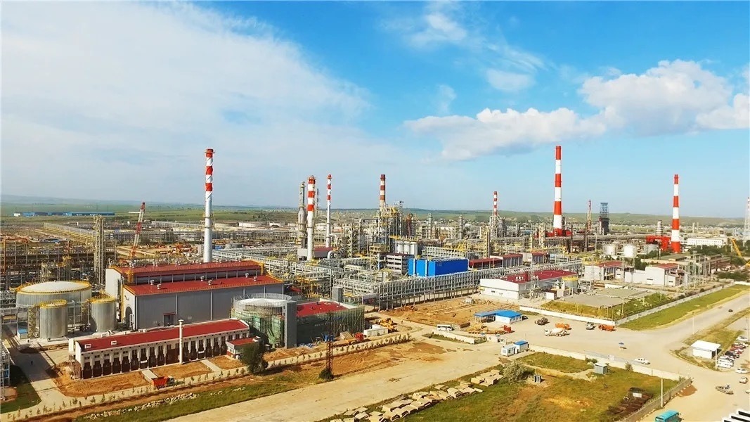 奇姆肯特?zé)捰蛷S完成現(xiàn)代化改造后全景。（圖源：人民網(wǎng)）